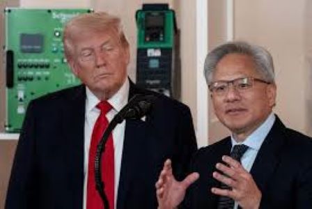 Trump Meets Nvidia’s Huang as 100% Semiconductor Tariff Nears: What It Means for the Chip Industry
