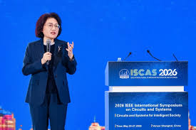 Huawei’s Chip Queen He Tingbo Returns. Can Her Tau Scaling Law Rewrite Moore’s Law?